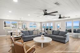 Surfside Retreat - Image 3