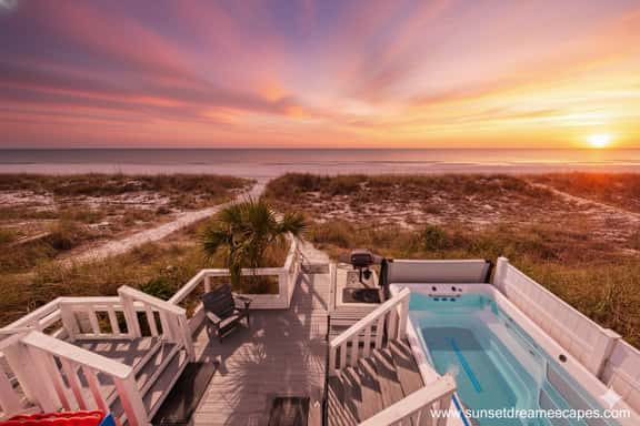 Surfside Retreat - Image 1